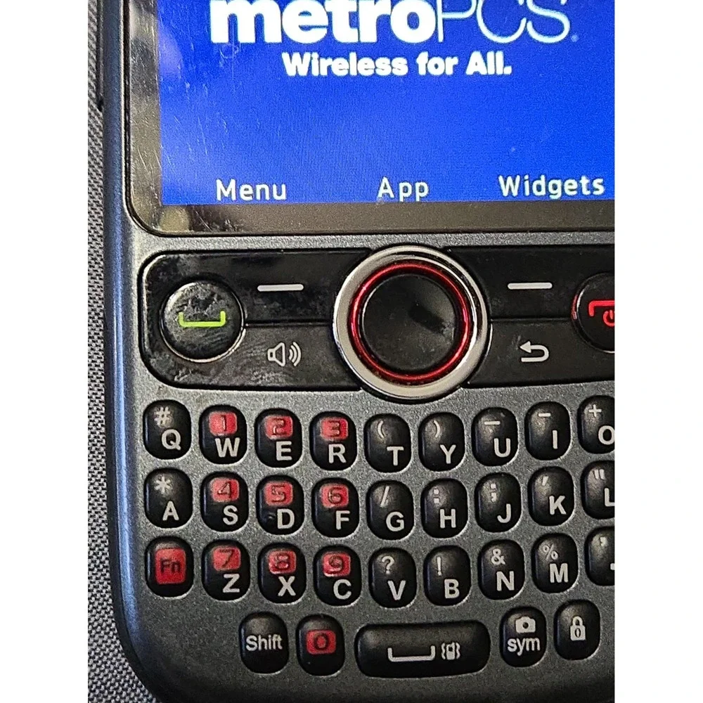 Pinnacle M635 MetroPCS Cell Phone Vintage QWERTY Keyboard Charcoal Black